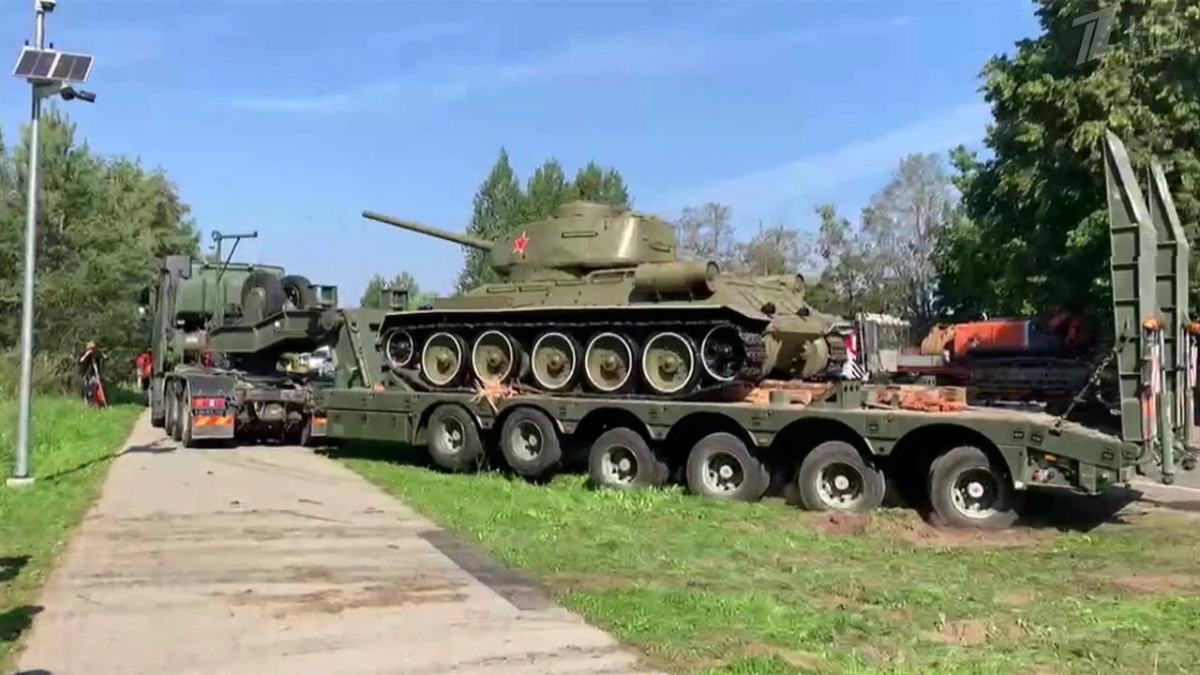 Почему памятник Т-34 в Нарве стал танком раздора