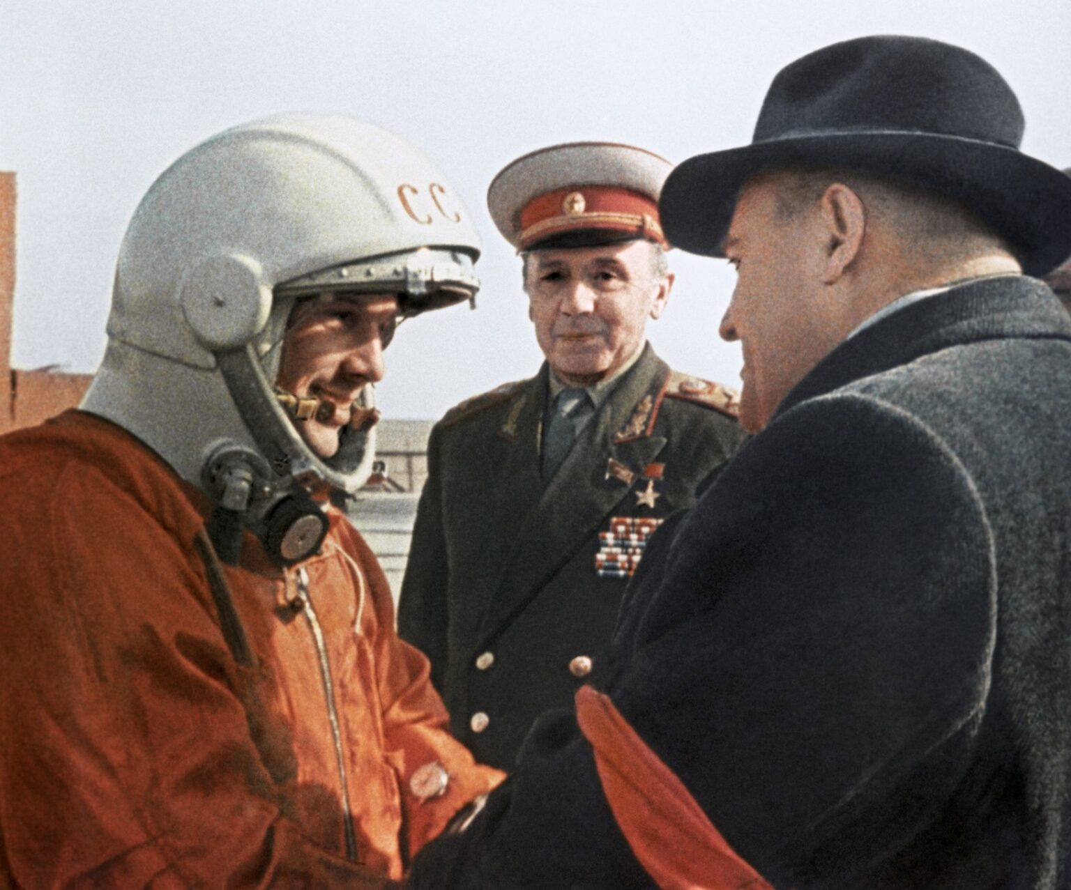 Речь гагарина перед стартом. Байконур перед стартом Гагарина 1961. Королёв и Гагарин 1961.