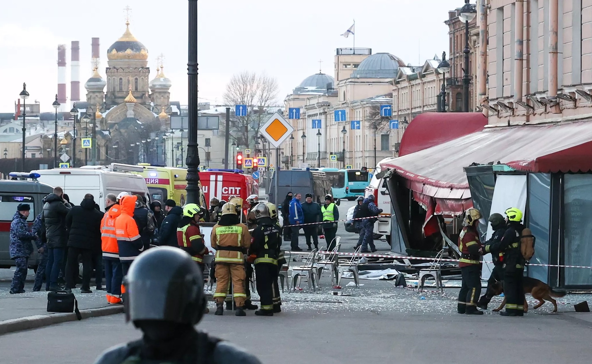 Сегодняшний теракт в москве видео. Кадры взрыва в кафе в Питере. Кадры из Петербургского кафе.