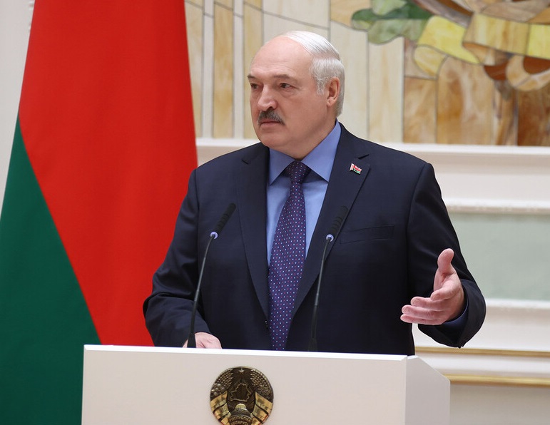 Александр Лукашенко: «Отечество у нас одно…»