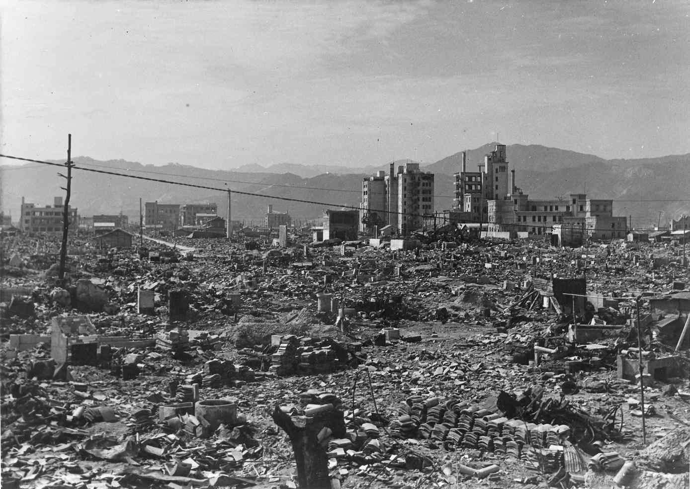 Атомная бомба для Японии как оружие устрашения СССР