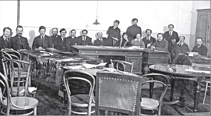 Его признали все гении века