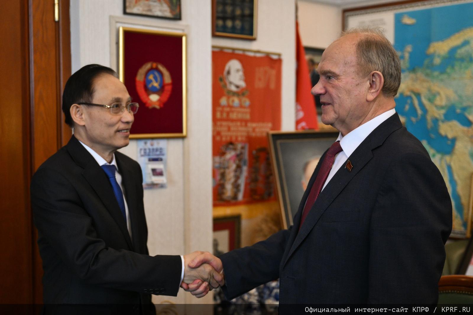 За дело мира и социализма