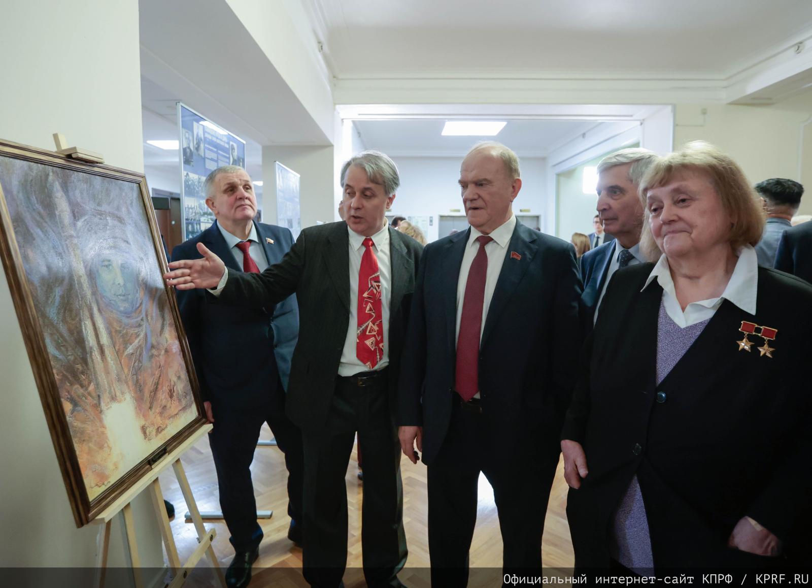 Человек Страны Советов в космосе